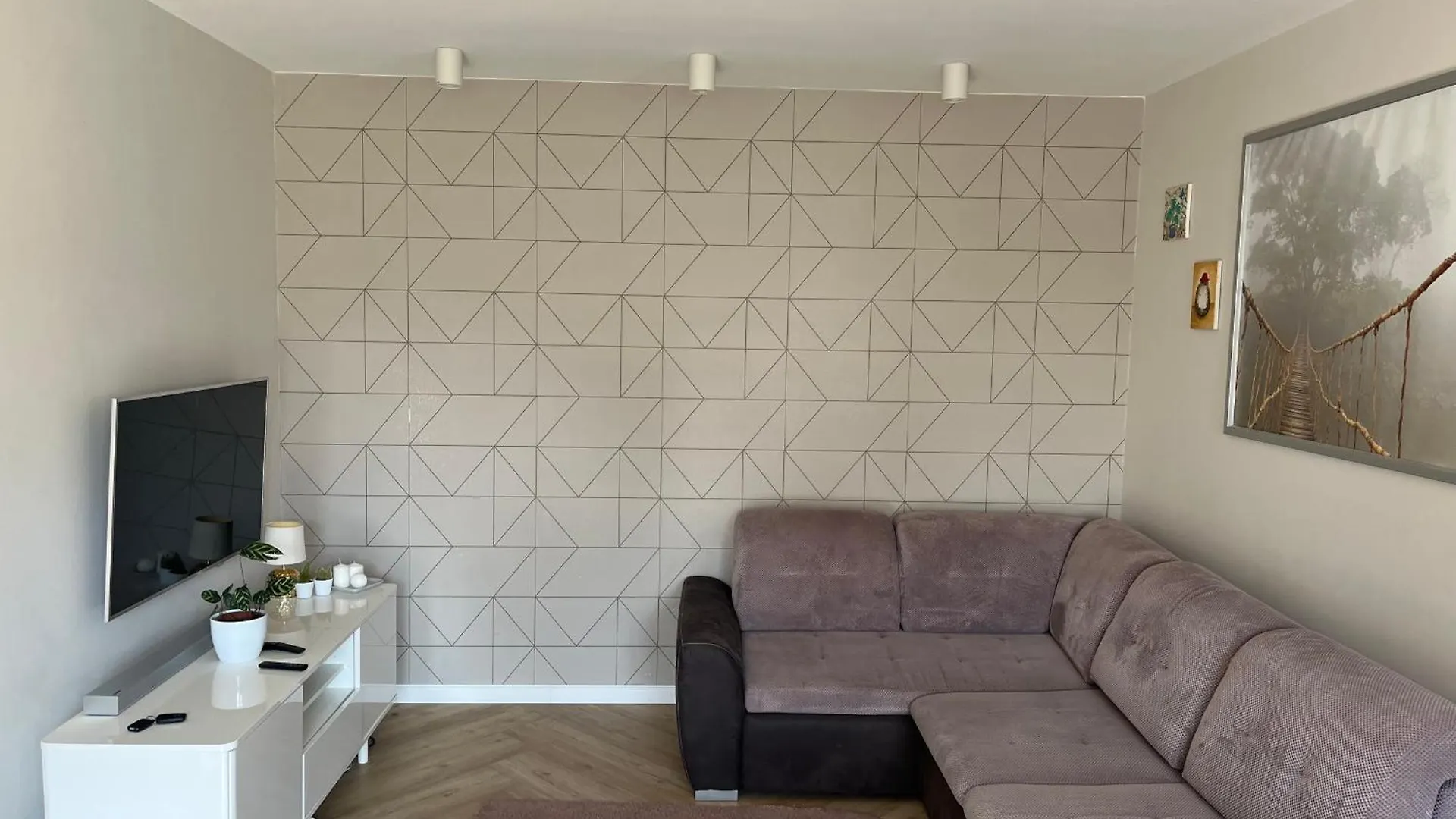 Spacious Apartment Chmielna Park Oldtown contacts